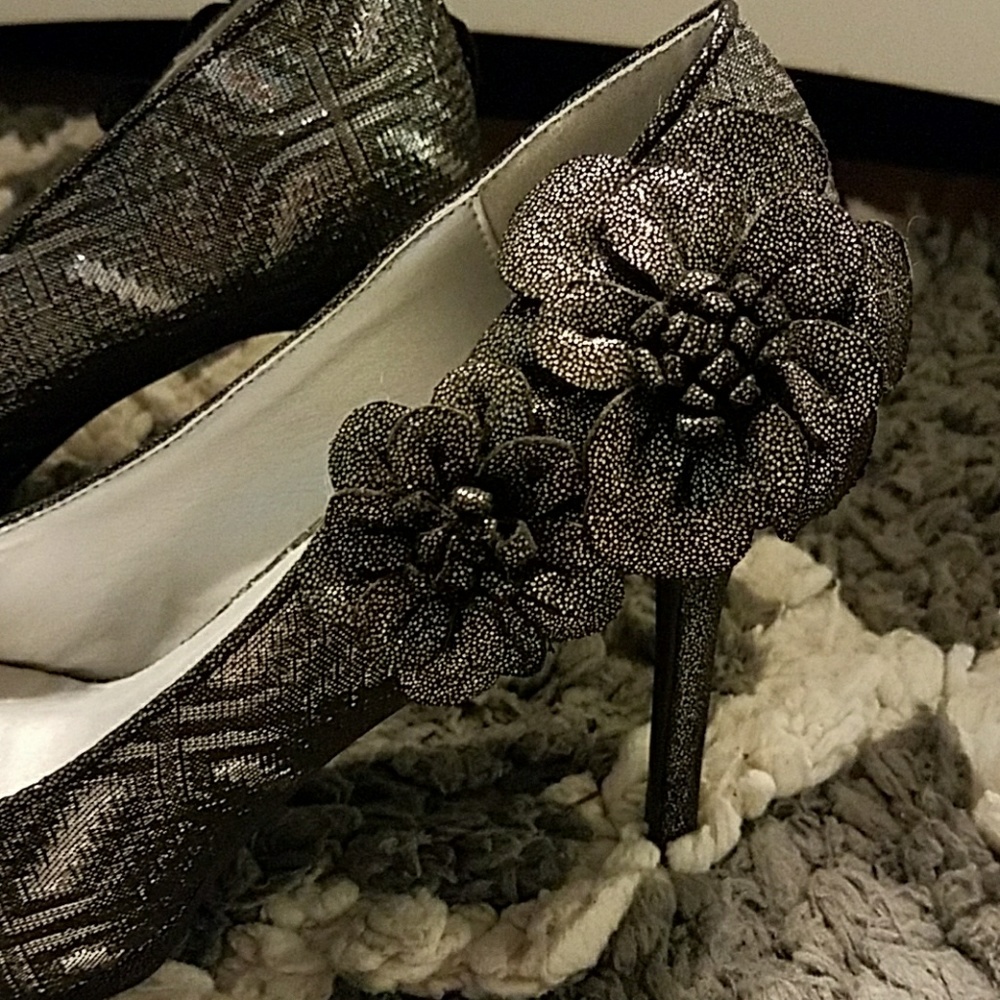 NWOB Ruby Shoo heels - Picture 2 of 5